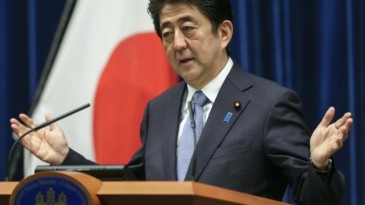 Japonya Başbakanı Abe: Kuzey Kore’nin füze demeleri G7’de görüşülmeli