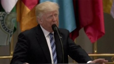 Trump, Arap İslami Amerikan Zirvesi’nde konuştu