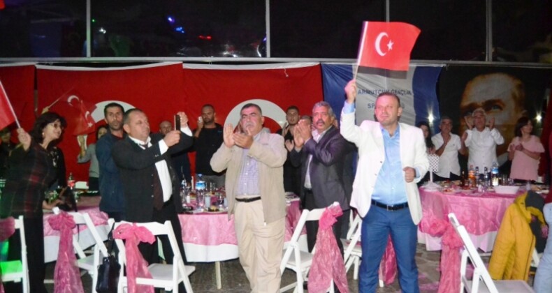 Ayvalık’ta Armutçuk Gençlikspor’un coşkulu dayanışma gecesi