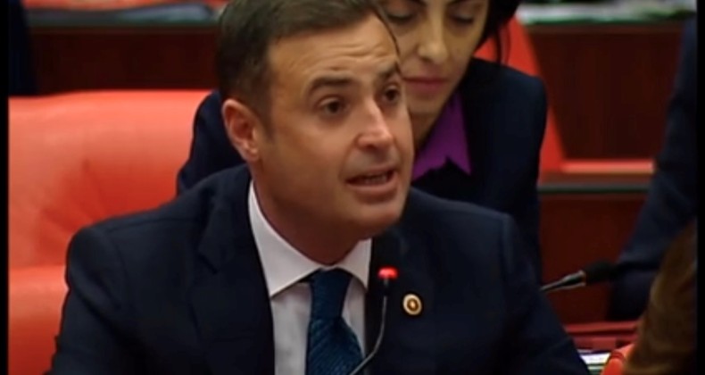 CHPLİ AHMET AKIN,”ŞEHİT AİLELERİNE DAĞITILACAK PARALARLA MAKAM ARACI ALMIŞLAR, YAZIKLAR OLSUN!”