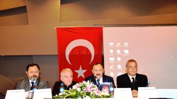 AYVALIK’IN DEPREMSELLİĞİ MASAYA YATIRILDI