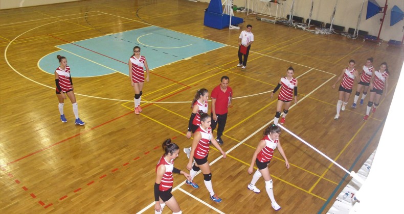 “File’nin Ayvalıklı Sultanları” son anda yıkıldı. 2-3.