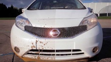 Nissan kendini temizleyen araba boyası geliştirdi