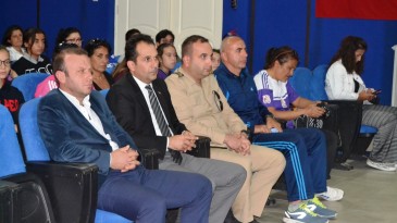Ayvalık’ta ‘Çocuk ve Spor’ seminerine ilgi yoğun oldu