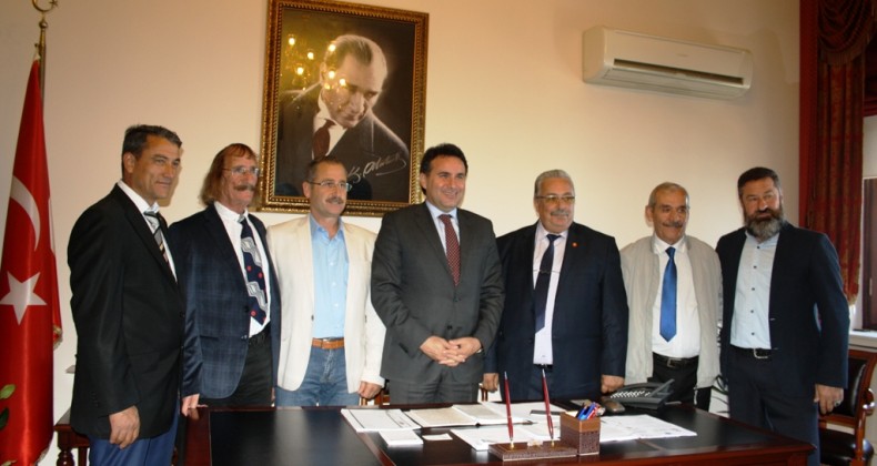 Ayvalık’ta muhtarlardan Kaymakam Görgülüaslan’a ziyaret