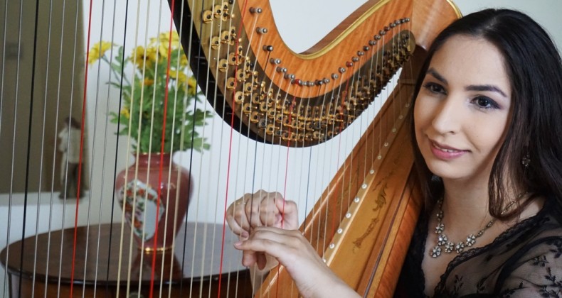 Ünlü Arp sanatçısı Zeynep Öykü Ayvalık’a geliyor