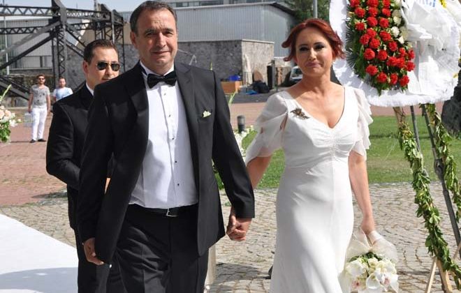 GENÇER ÇİFTİNİN ‘ÜMİT’ BEBEK MUTLULUĞU