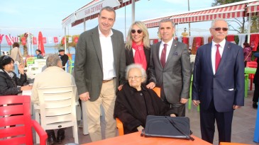 Ayvalık’ta CHP’den birlik beraberlik ve dayanışma kahvaltısı