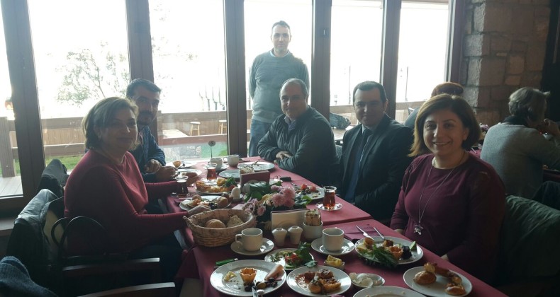 Ayvalık HEM kahvaltıda buluştu