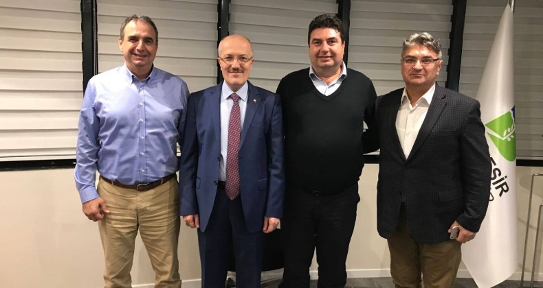 BAŞKAN GENÇER, BÜYÜKŞEHİR BAŞKANI KAFAOĞLU AYVALIK İÇİN BULUŞTU