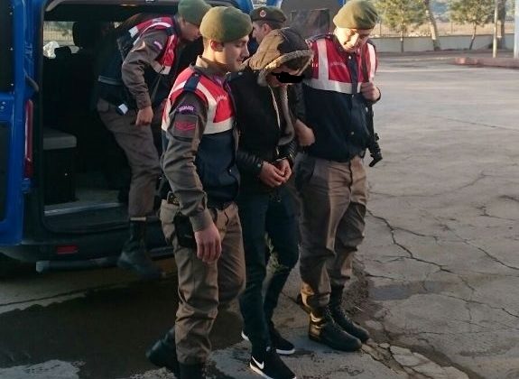 Ayvalık’ta jandarmadan hırsızlara büyük darbe
