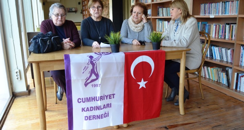 Kadınların seçilmesi için cinsiyet kotası istediler