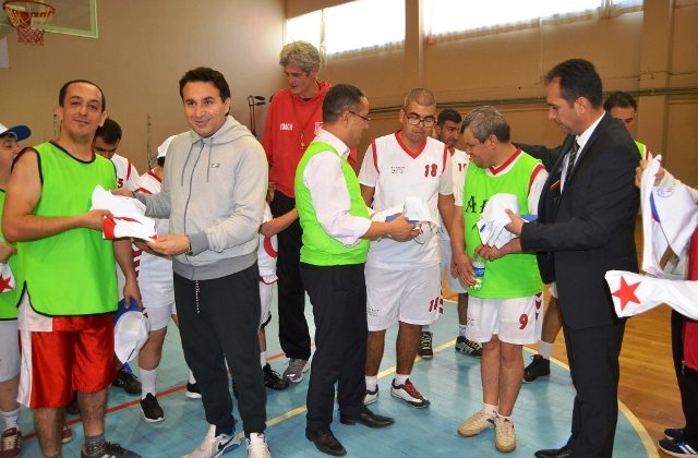 Kaymakam ve Belediye Başkan Yardımcısı engelli sporcularla maç yaptı