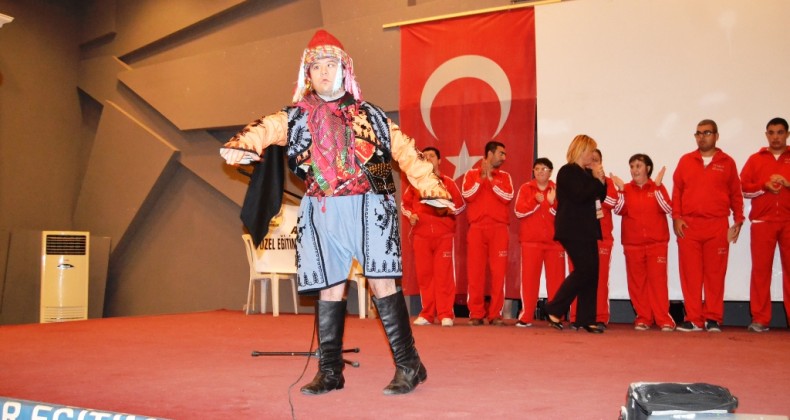 Ayvalık Belediyesi engellileri unutmadı