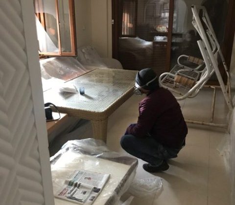 Altınova’da hırsızlar 7 yazlık eve girdi