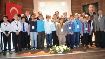 En güzel Kur’an-ı Kerim’i okuyabilmek için yarıştılar