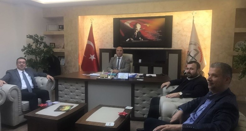 Aydınlıoğlu’dan Ayvalık İlçe Milli Eğitim Müdürlüğü’ne ziyaret