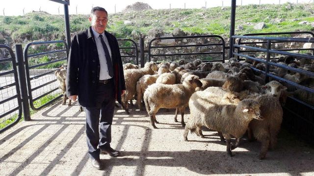 GTHB’dan Ayvalıklı 2 çiftçiye 60 bin liralık hibe kredi desteği