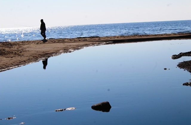 Sarımsaklı Plajı’na Dökülen Nikita Deresi’ndeki Kirliliğe Önlem Alınıyor
