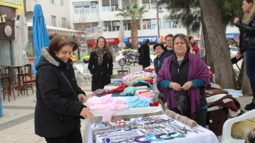 Ayvalık’ta kadınlar el emeklerini sergiledi