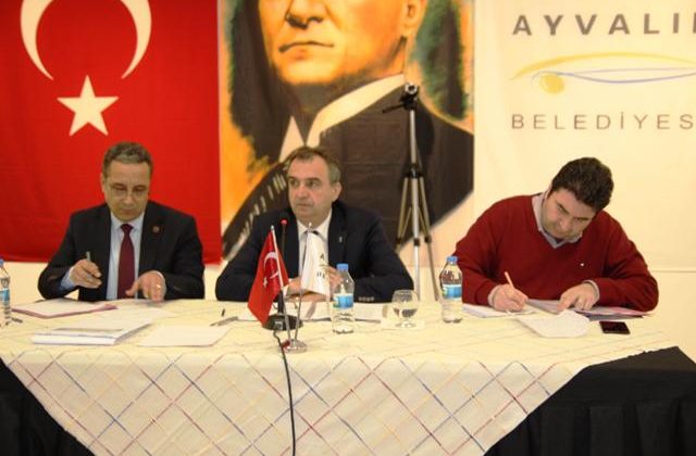 BAŞKAN GENÇER ‘’ALTINOVA’MIZA MODERN BİR PAZAR YERİ KAZANDIRIYORUZ’’