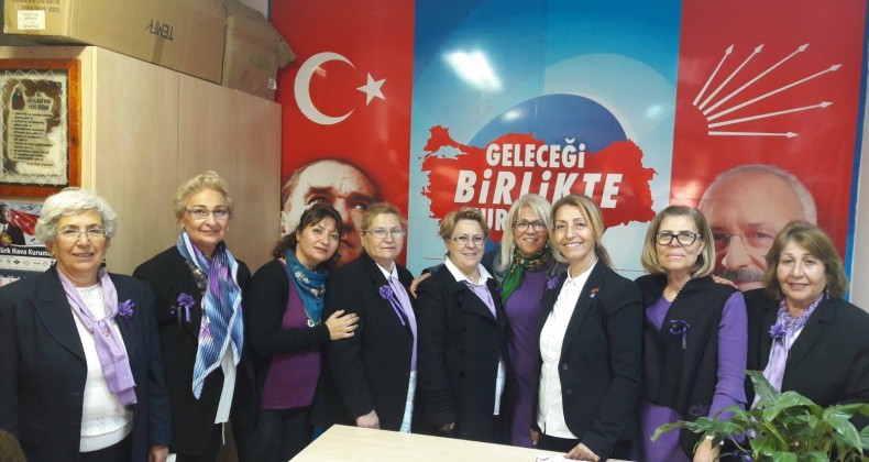 Ayvalık’ta CHP’li Kadınlardan 8 Mart açıklaması