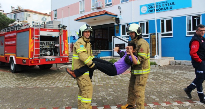 Ayvalık’ta gerçeğini aratmayan tatbikat