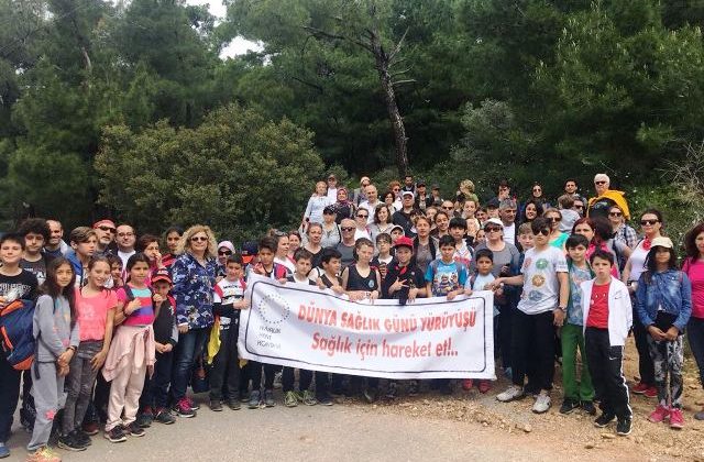 Ayvalıklı çevreciler sağlık için hareket ettiler