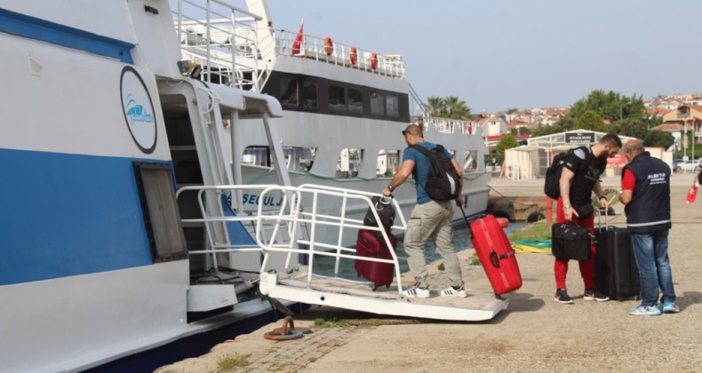 3 günlük 23 Nisan tatilinde Türkler Yunan Adalarını fethedecek