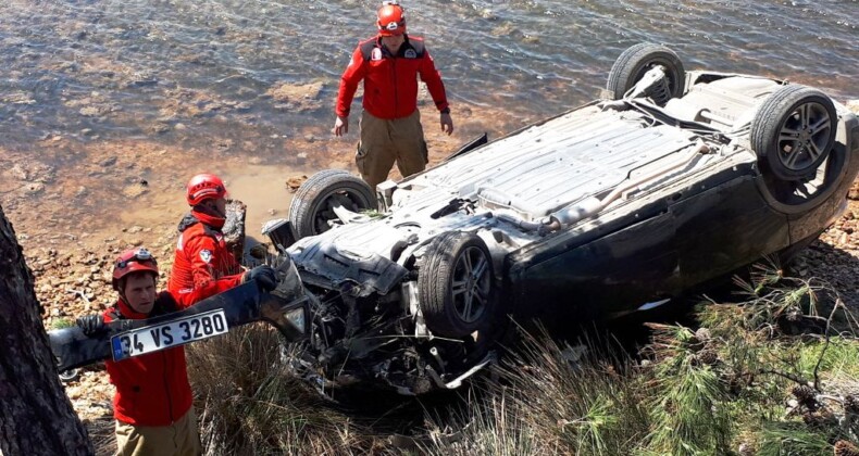 Ayvalık’ta trafik kazası; 4 yaralı