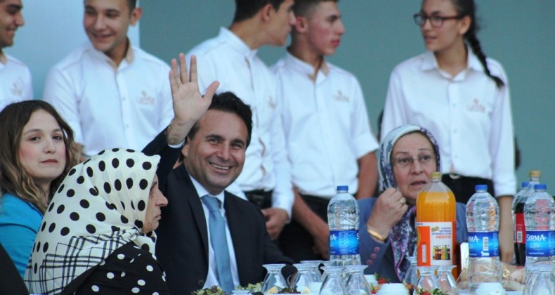 Ayvalık Kaymakamı Görgülüaslan’dan iftar yemeği