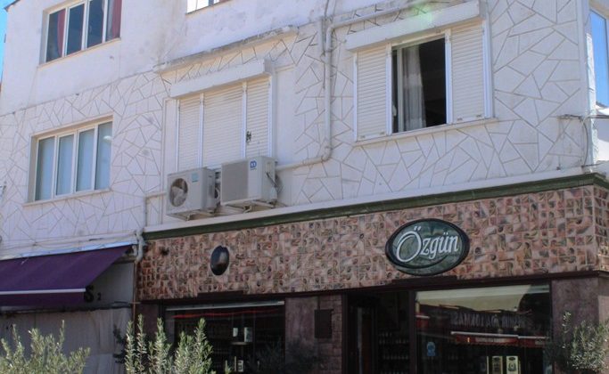 Ayvalık yasta