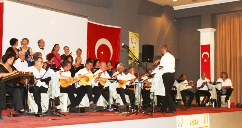 Geçmişten günümüze türküleri seslendirdiler