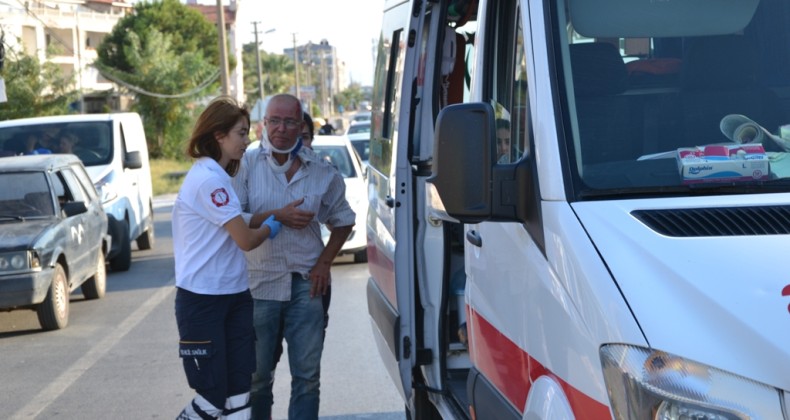 Ayvalık’ta motosiklet ile otomobil çarpıştı; 1 yaralı