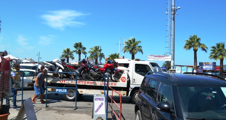Ayvalık’ta tescilsiz ve kurallara aykırı motosikletlere af yok