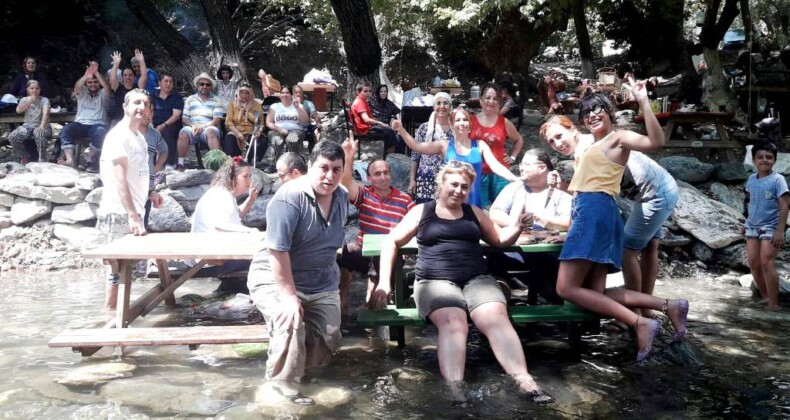 Ayvalıklı engellilerin ‘Şahin Deresi Kanyonu’ keyfi