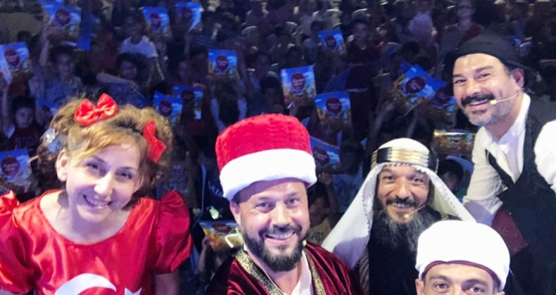 “Geleceğe gülümsüyorlar”