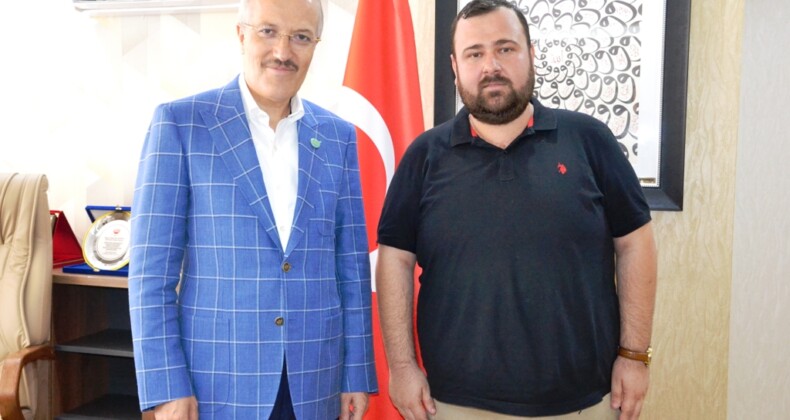 HASAN KITAY; “AYVALIK’IN VE MİLLETİMİZİN HİZMETKÂRIYIZ”