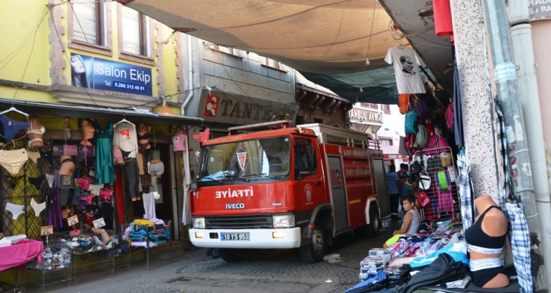 Ayvalık’ta korkutan yangın