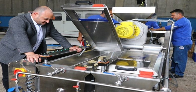 İtalya’dan Zeytin Sıkma Makinesi İstedi, Gelmeyince Kendisi Üretti