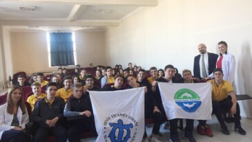 Turmepa-Deniz Temiz Derneği’nden Ayvalıklı öğrencilere anlamlı ders