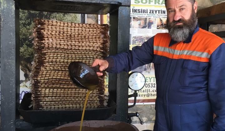 AK Parti Ayvalık aday adayı Erdinç Tügen’in 10 parmağında 10 marifet var