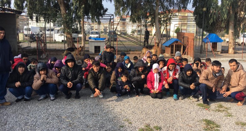 Ayvalık’ta 50 Afgan göçmen jandarmaya yakalandı