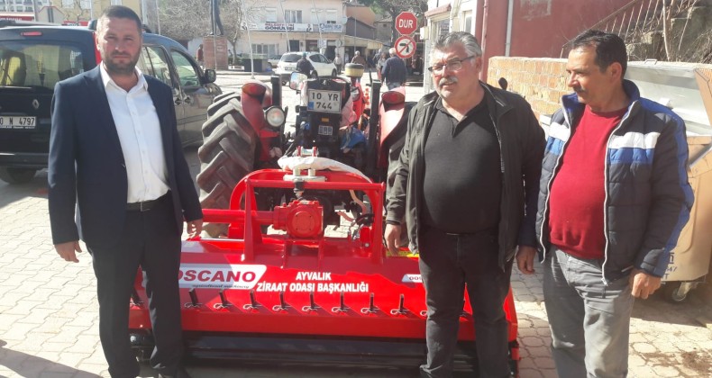 Ayvalık Ziraat Odası’ndan çiftçilere dal parçalama makinesi