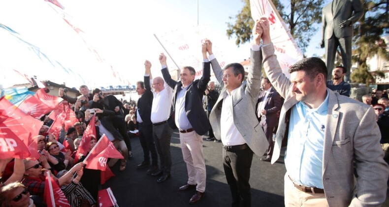 CHP’li Özgür Özel’den Rahmi Gençer’e tam destek