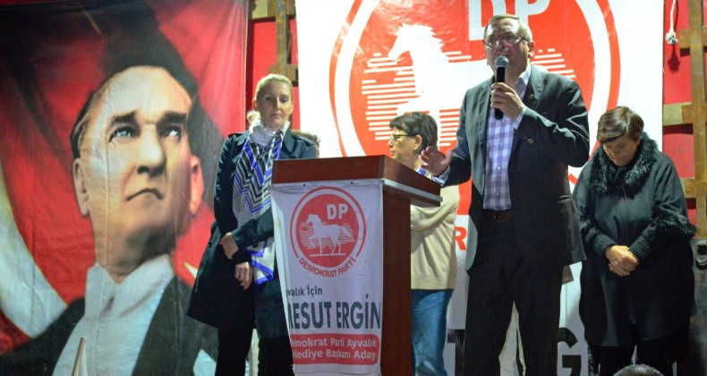 DP’li Mesut Ergin Armutçuk’ta binlerce insanla buluştu