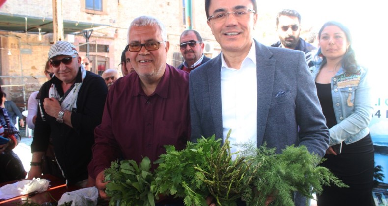Dr. Ender Saraç Ayvalık Mutfağı’na methiyeler düzdü