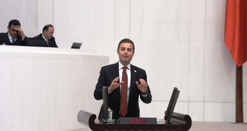 CHP’Lİ AKIN, “YARGI BU KEZ MİLLET İRADESİNİ TUTUKLADI”