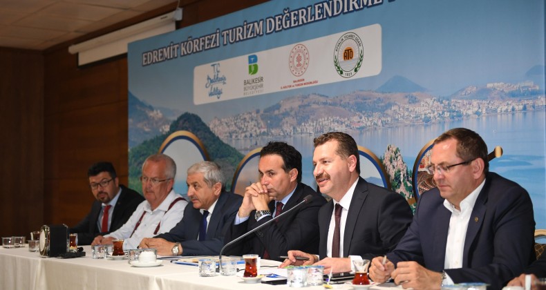 Ayvalık’ta Edremit Körfezi İçin Güç Birliği toplantısı