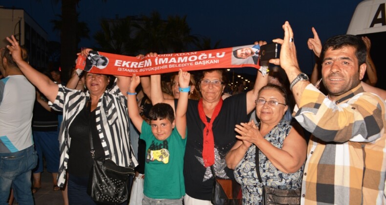 Ayvalık’ta “Ekrem İmamoğlu” coşkusu
